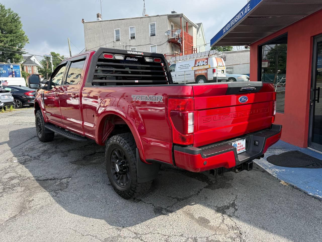 Ford Super Duty F-250 SRW Lariat 4WD SuperCab 8' Box 2022