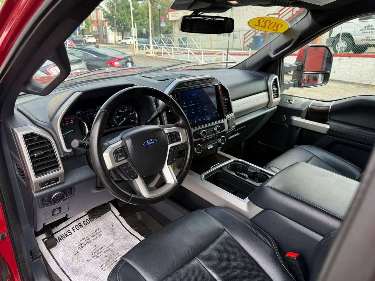 Ford Super Duty F-250 SRW Lariat 4WD SuperCab 8' Box 2022