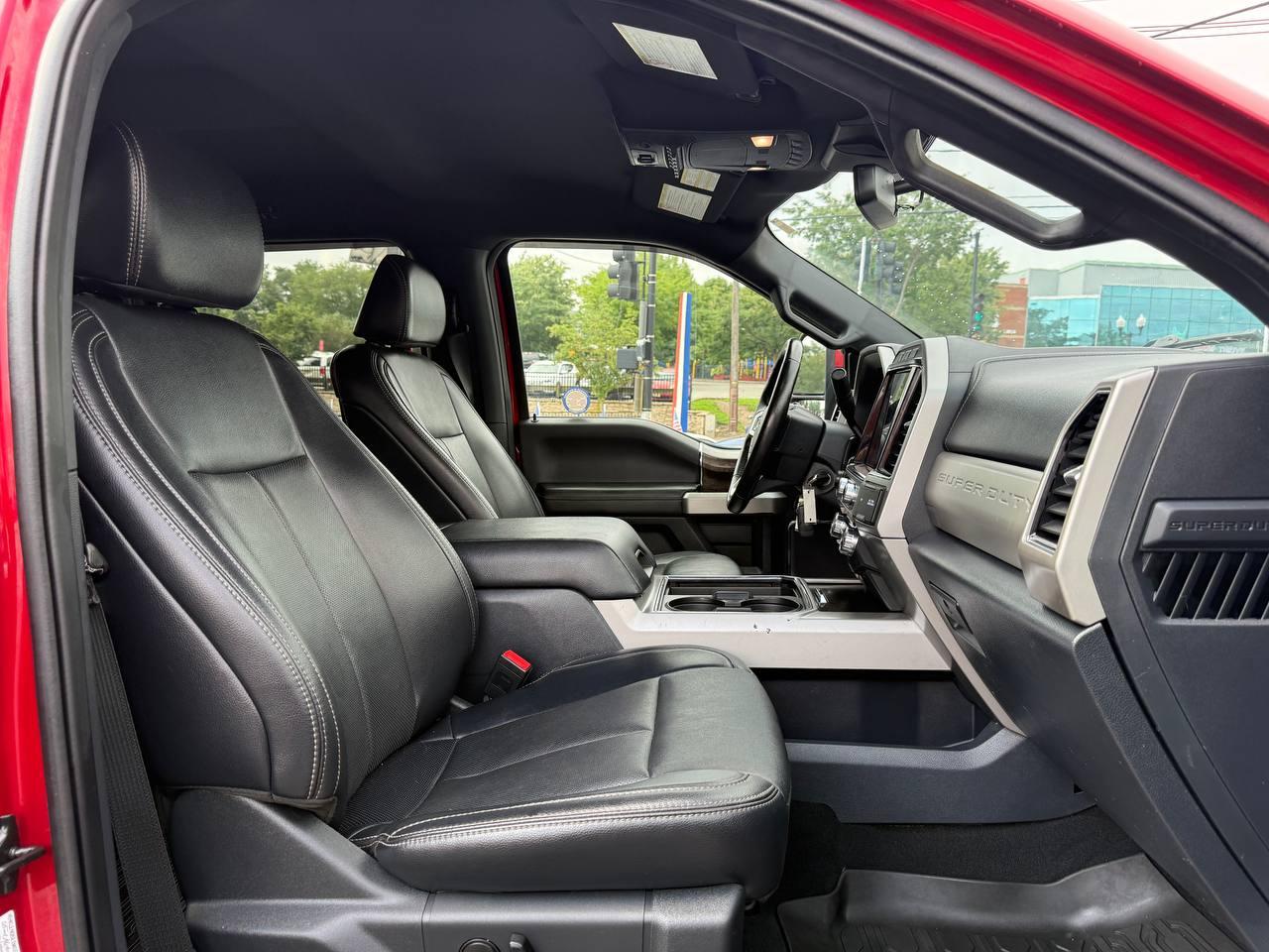 Ford Super Duty F-250 SRW Lariat 4WD SuperCab 8' Box 2022