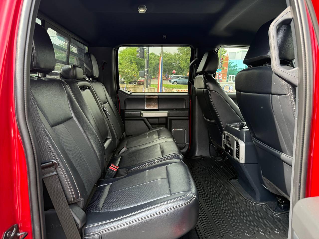Ford Super Duty F-250 SRW Lariat 4WD SuperCab 8' Box 2022