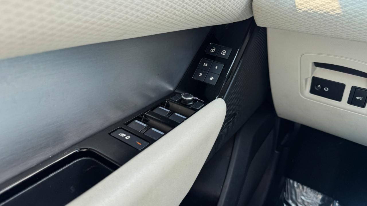 Land Rover Range Rover Velar P250 R-Dynamic S 2022