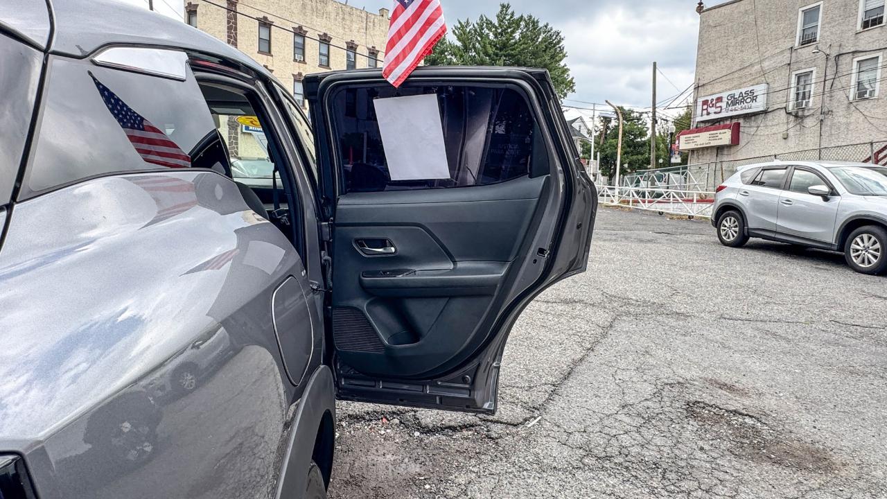 Nissan Kicks SV 2025