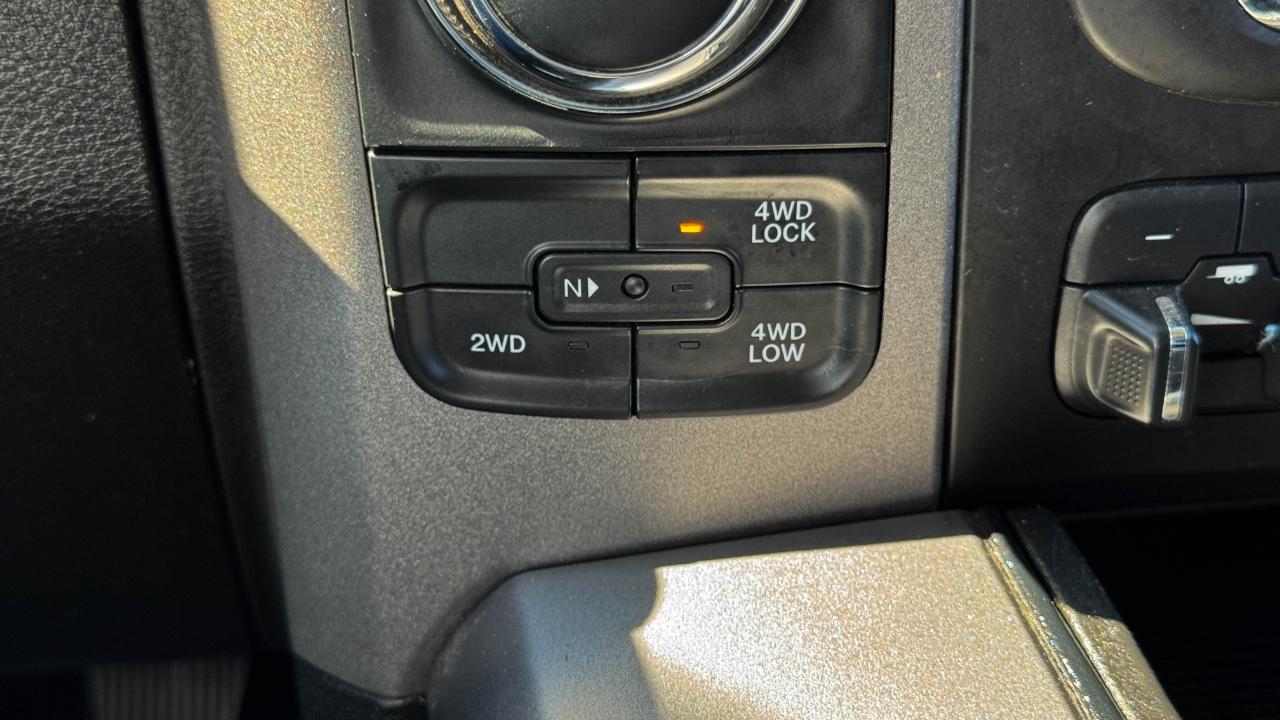 RAM 1500 Classic Express 4x4 Crew Cab 5'7" Box 2022