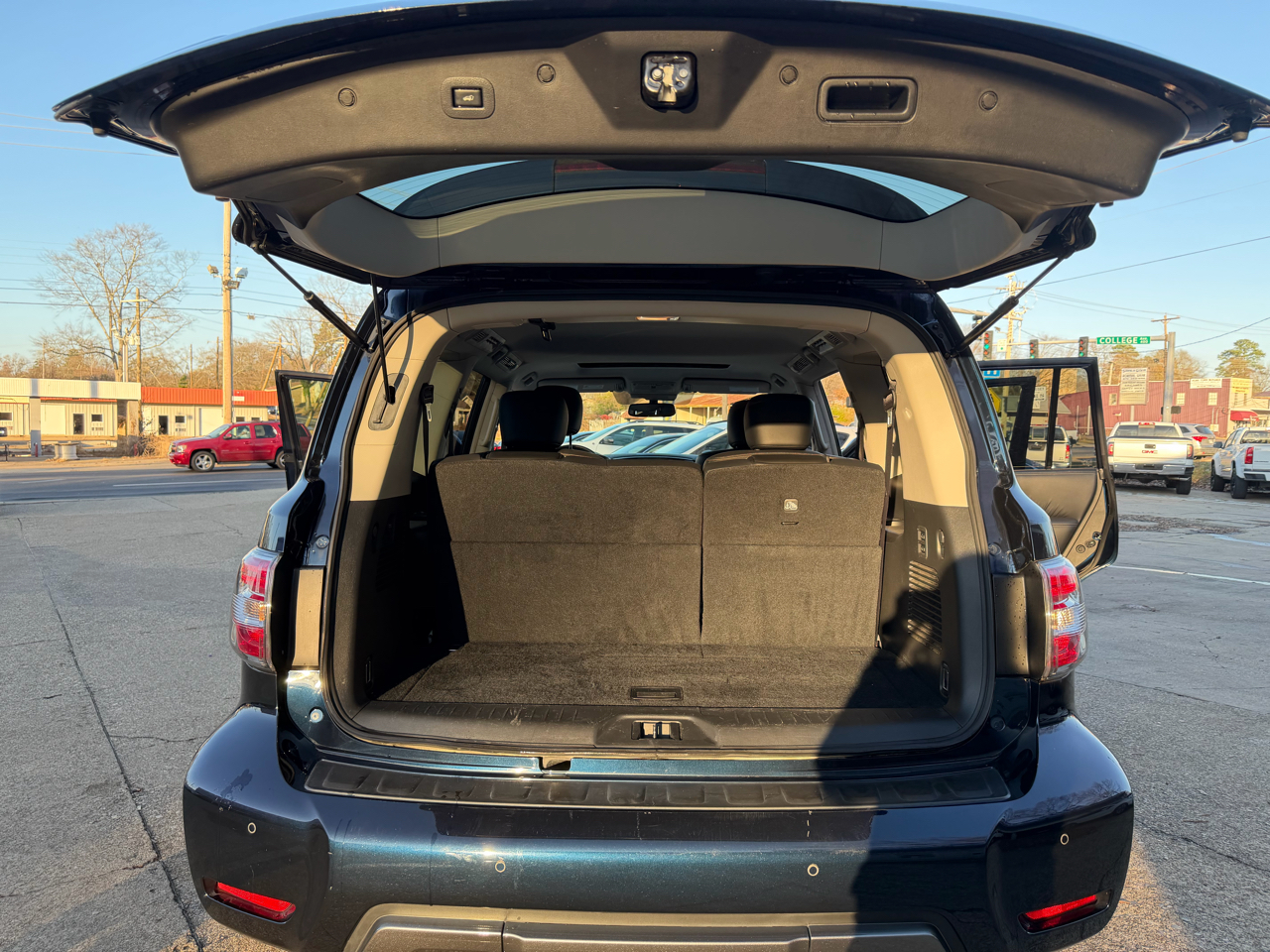 Nissan Armada Platinum 2WD 2020