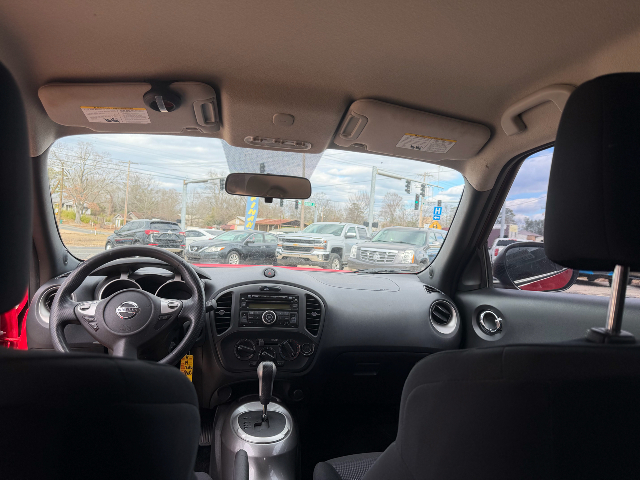 Nissan Juke S FWD 2014