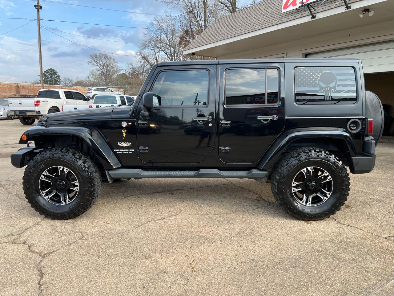 Jeep Wrangler Unlimited Sahara 4WD 2014