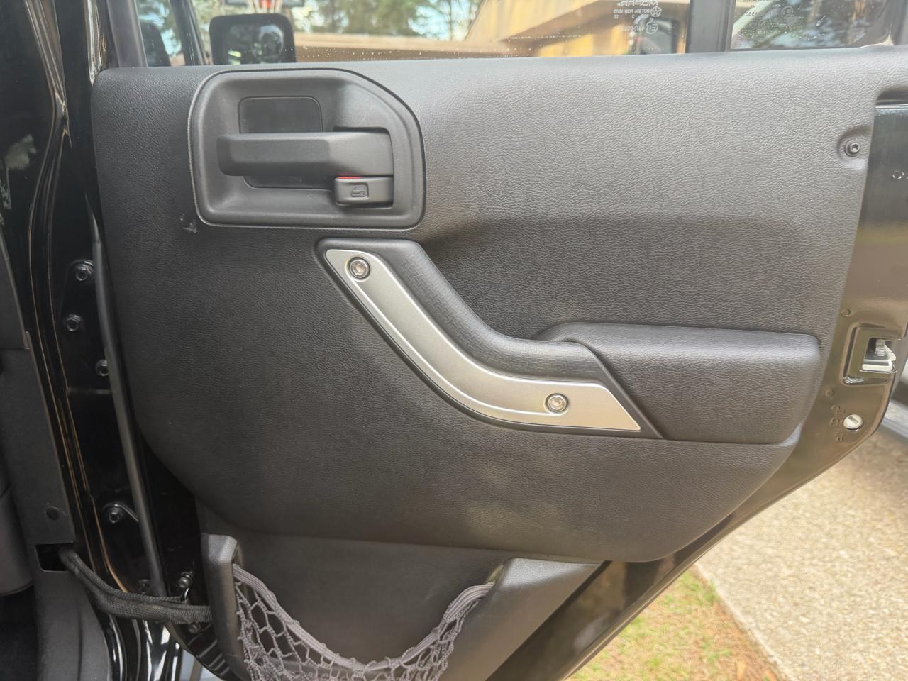 Jeep Wrangler Unlimited Sahara 4WD 2014