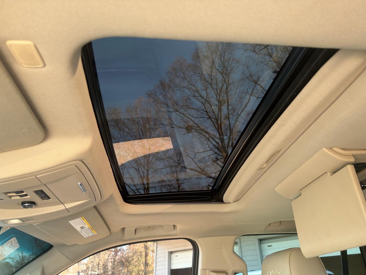 GMC Yukon Denali 2WD 2017