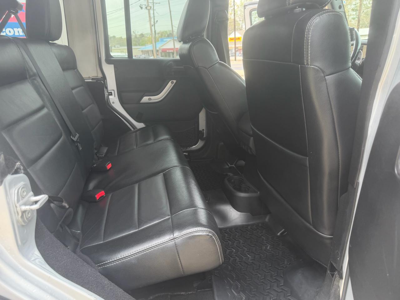 Jeep Wrangler Unlimited Rubicon 4WD 2012