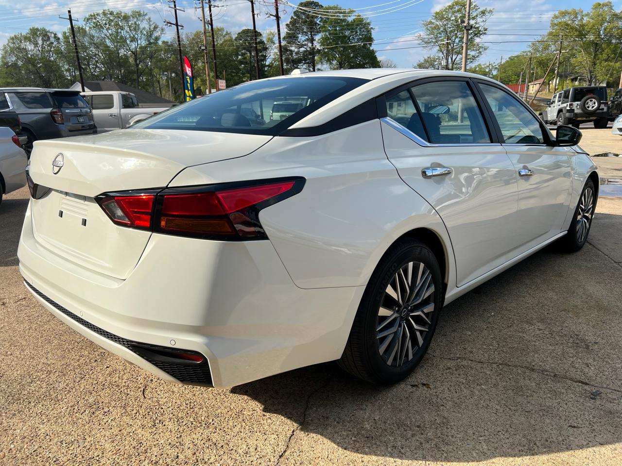 Nissan Altima 2.5 SV 2025