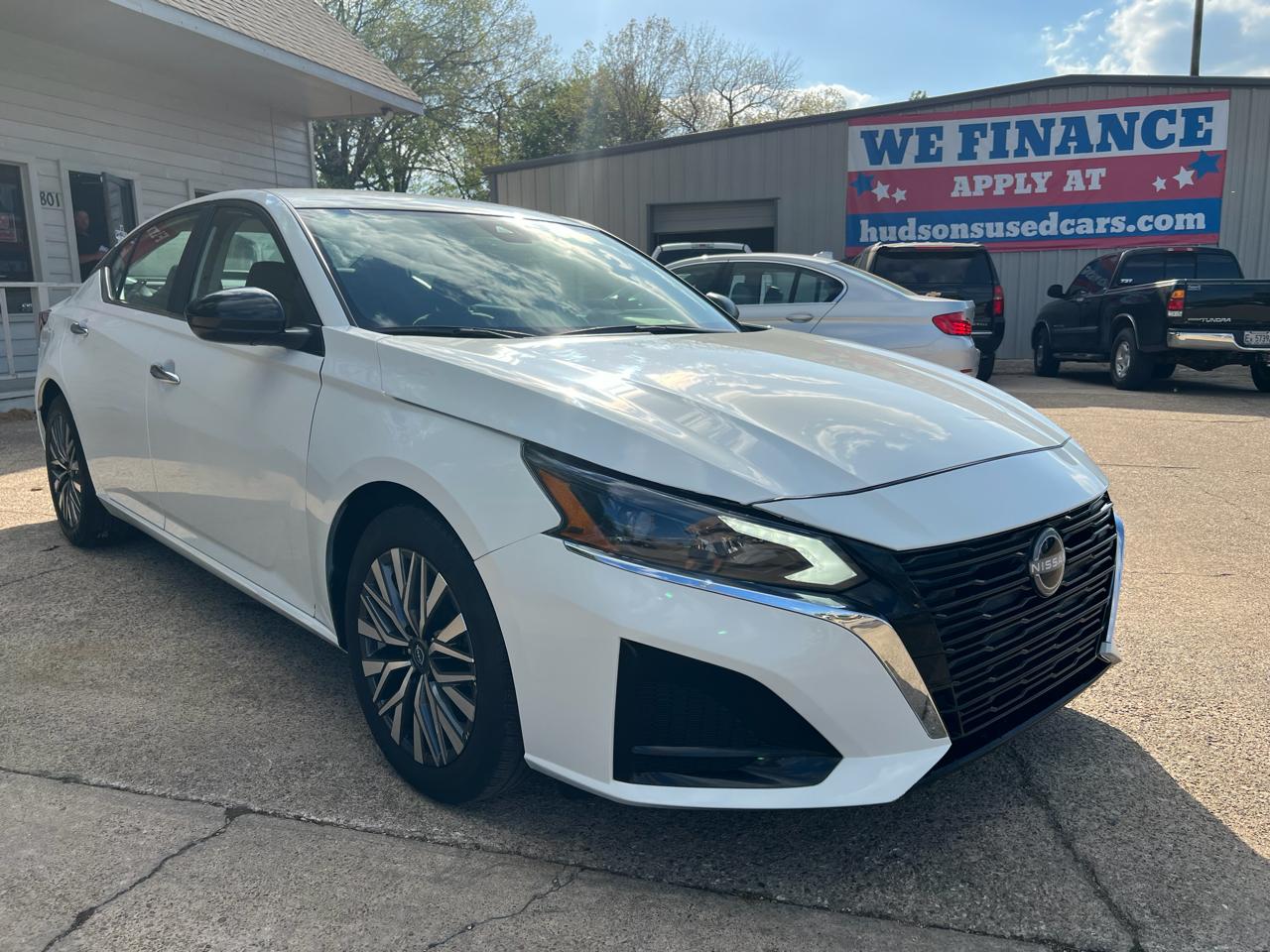 Nissan Altima 2.5 SV 2025