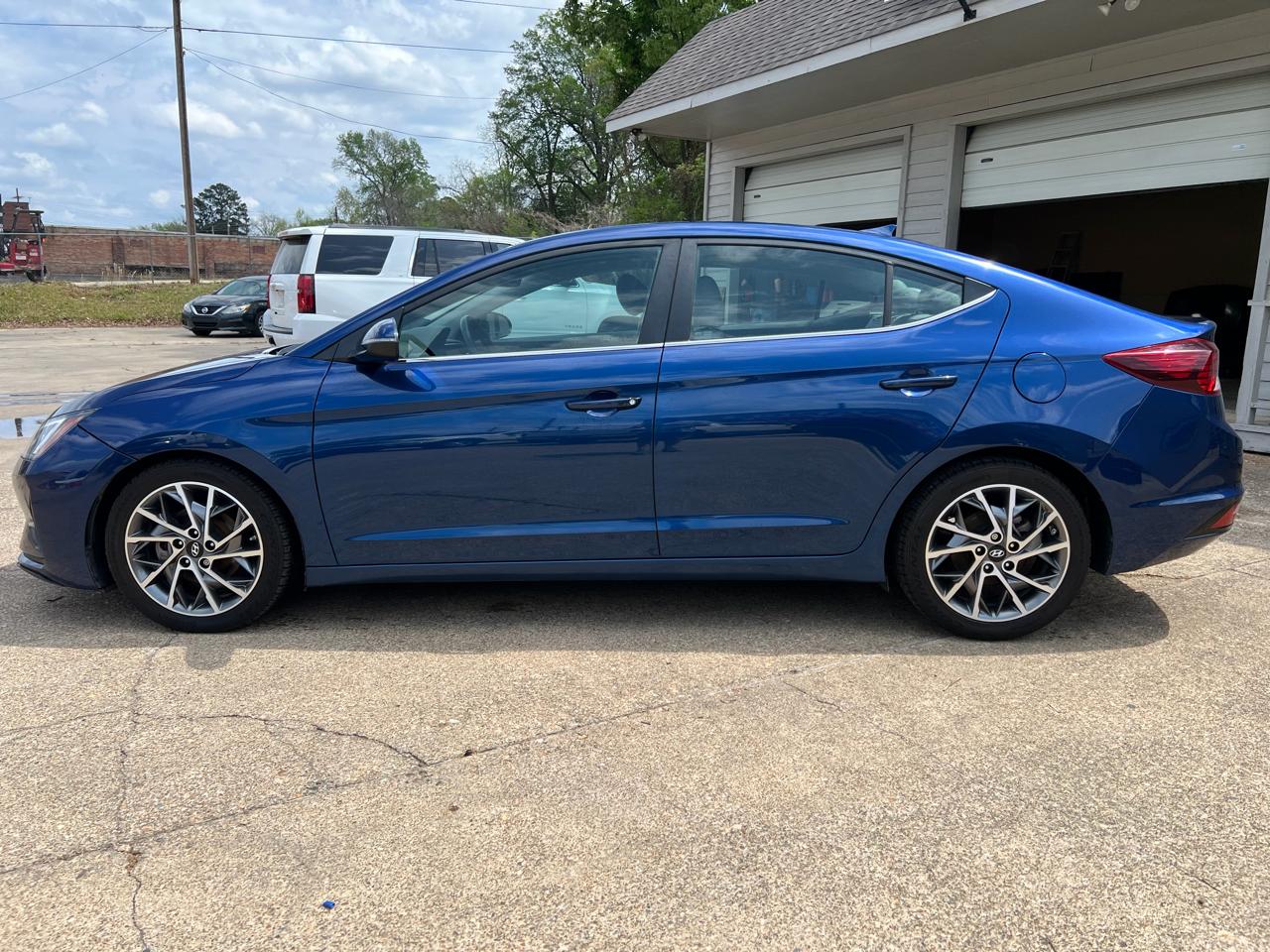 Hyundai Elantra Limited 2020