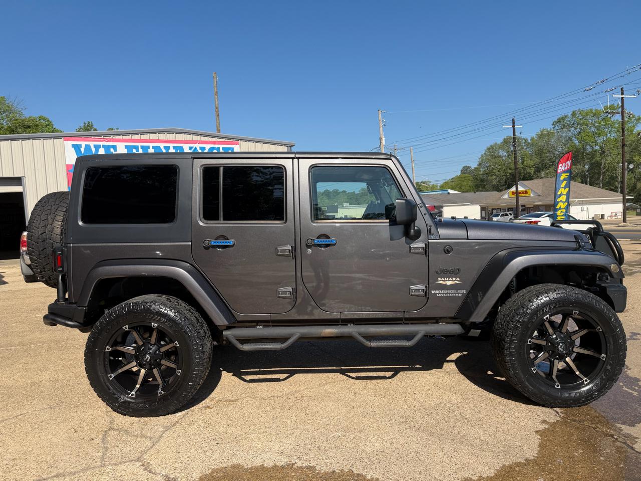 Jeep Wrangler Unlimited Sahara 4WD 2014