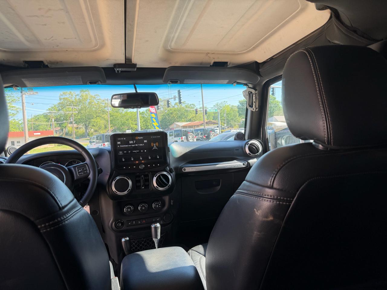 Jeep Wrangler Unlimited Sahara 4WD 2014