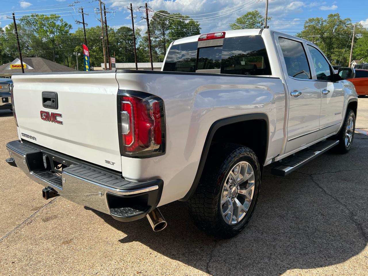 GMC Sierra 1500 4WD Crew Cab 147" SLT 2017