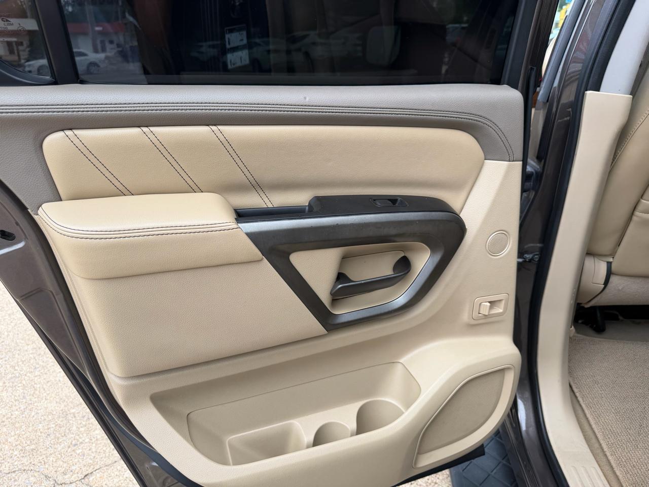 Nissan Armada Platinum 2WD 2015