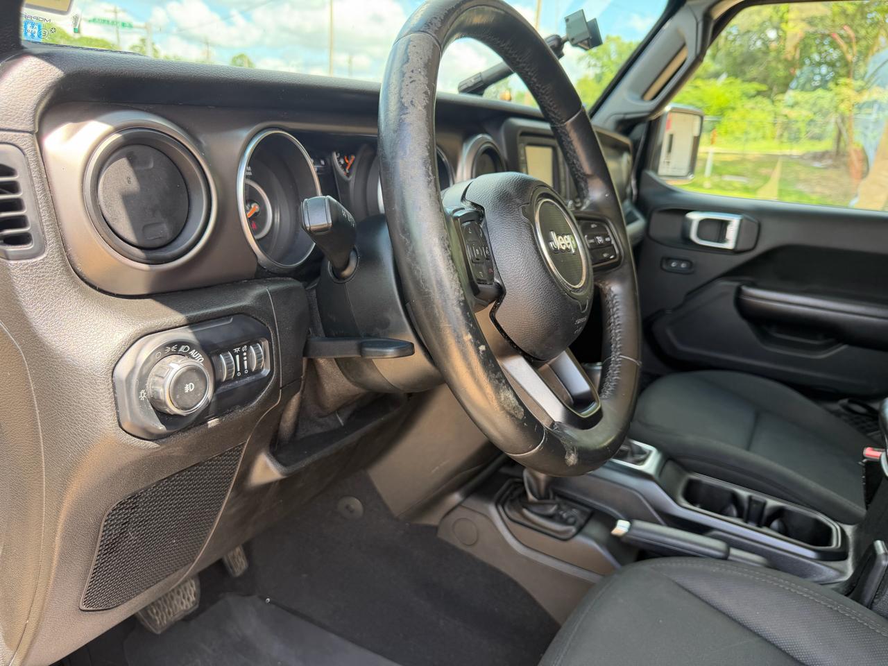 Jeep Wrangler Unlimited Sport 2018