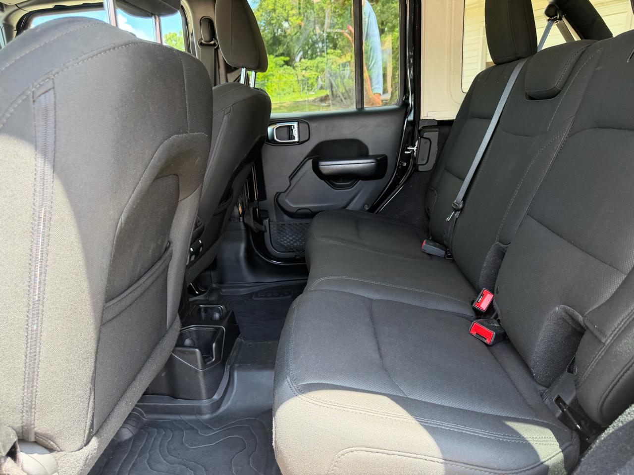 Jeep Wrangler Unlimited Sport 2018