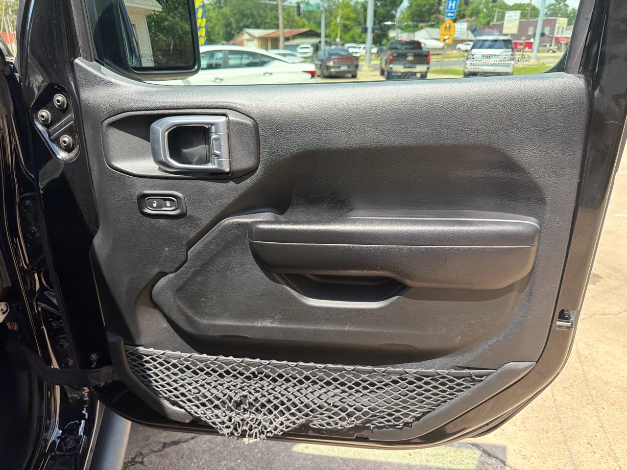 Jeep Wrangler Unlimited Sport 2018