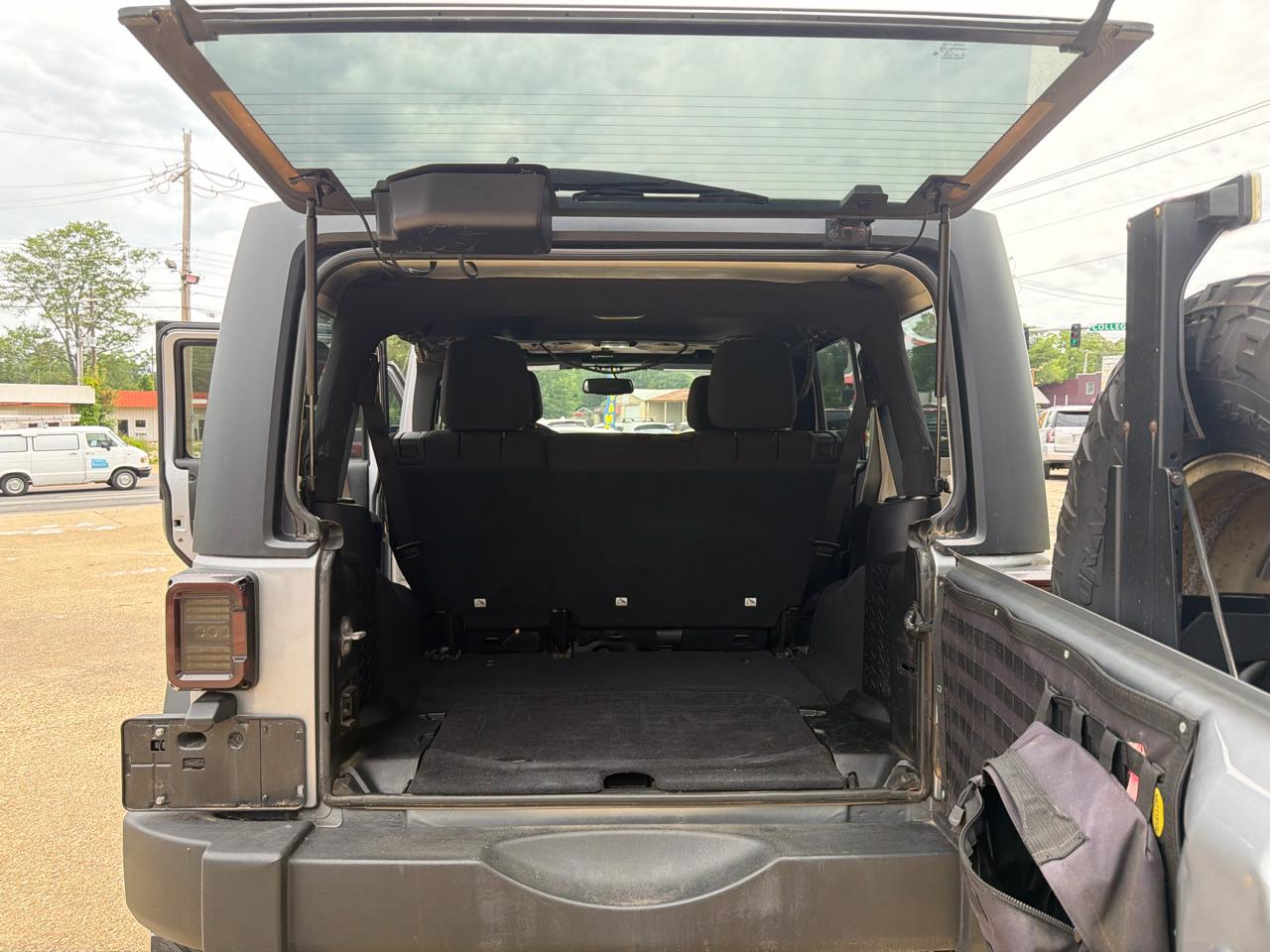 Jeep Wrangler Unlimited Sport 4WD 2014
