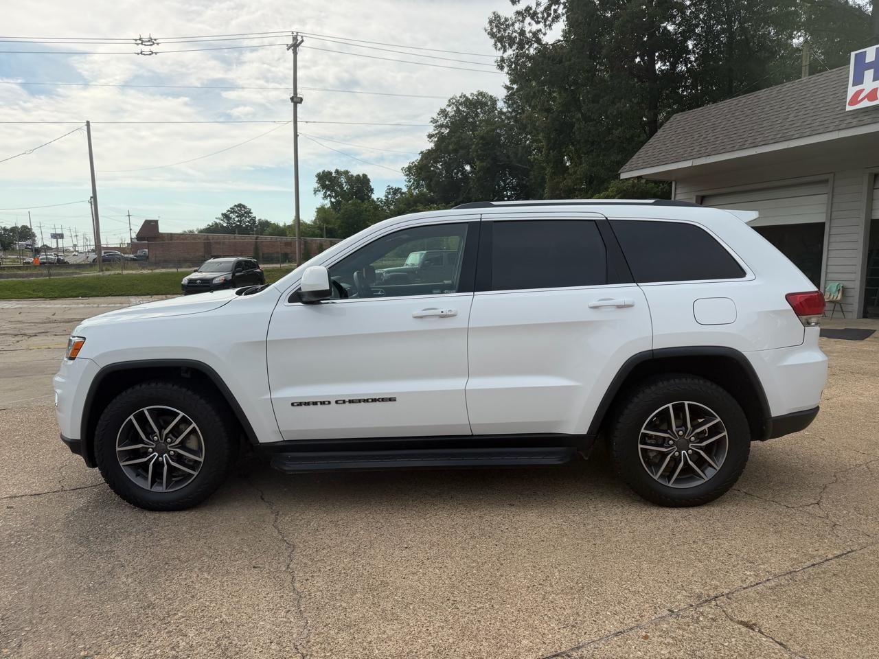 Jeep Grand Cherokee Laredo 4WD 2019