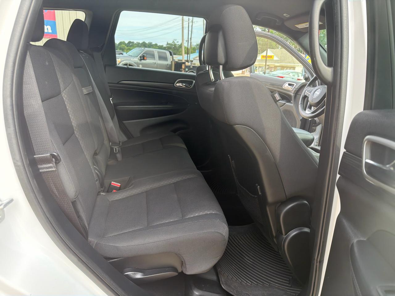Jeep Grand Cherokee Laredo 4WD 2019