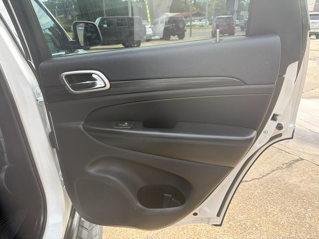 Jeep Grand Cherokee Laredo 4WD 2019