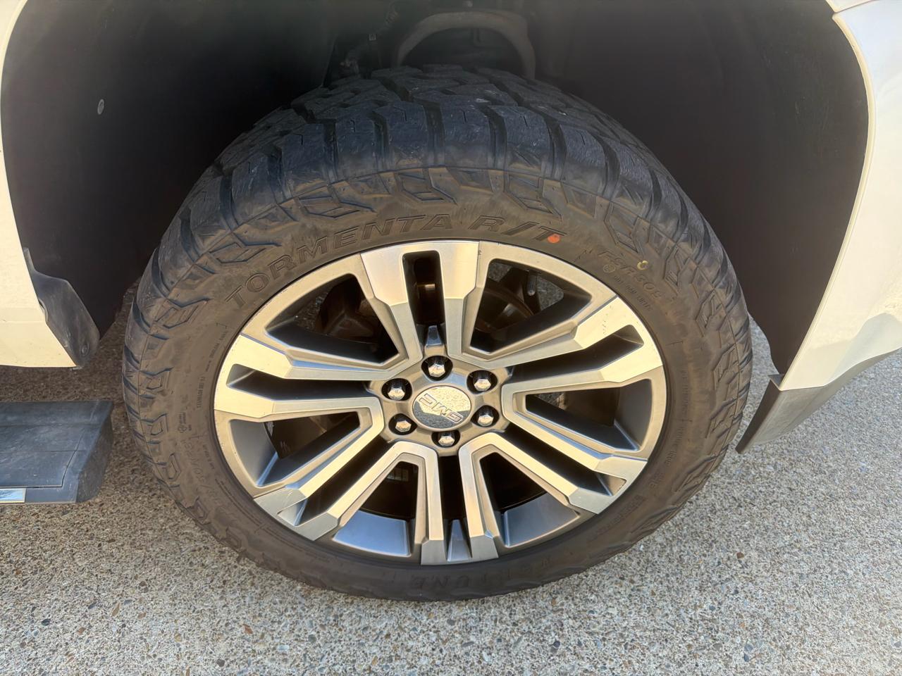 GMC Yukon Denali 2WD 2018