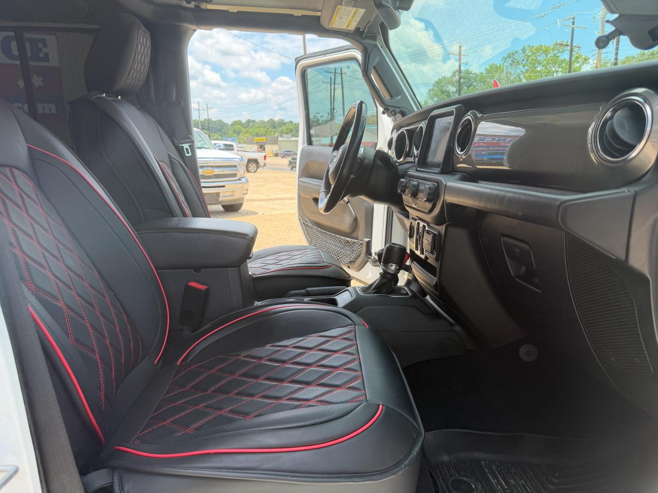 Jeep Wrangler Unlimited Sahara 2019