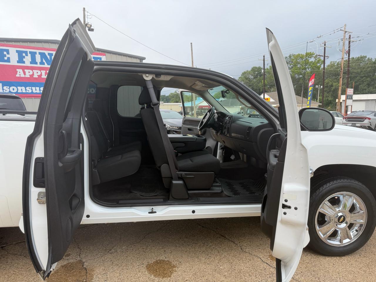 Chevrolet Silverado 1500 2WD Double Cab 147" LT 2012