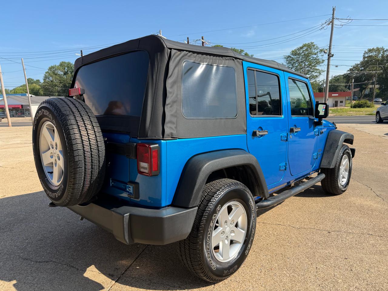 Jeep Wrangler Unlimited Sport 4WD 2015