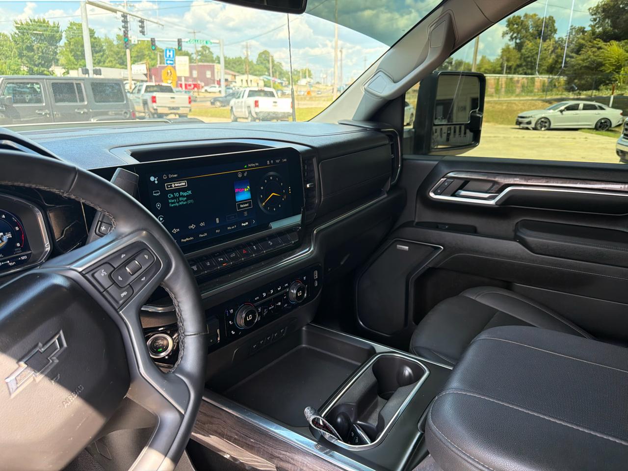Chevrolet Silverado 2500HD LTZ Crew Cab 4WD 2024