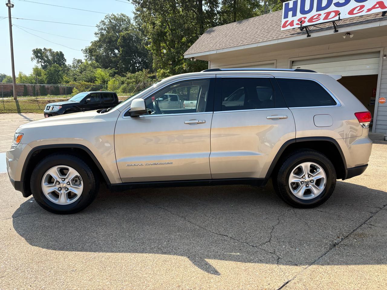 Jeep Grand Cherokee Laredo 2WD 2014