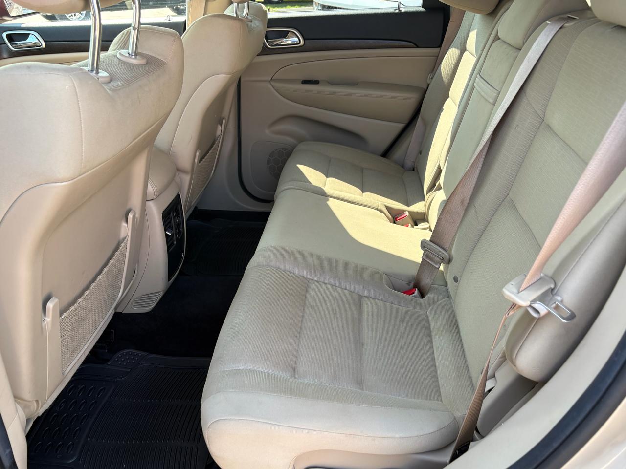 Jeep Grand Cherokee Laredo 2WD 2014