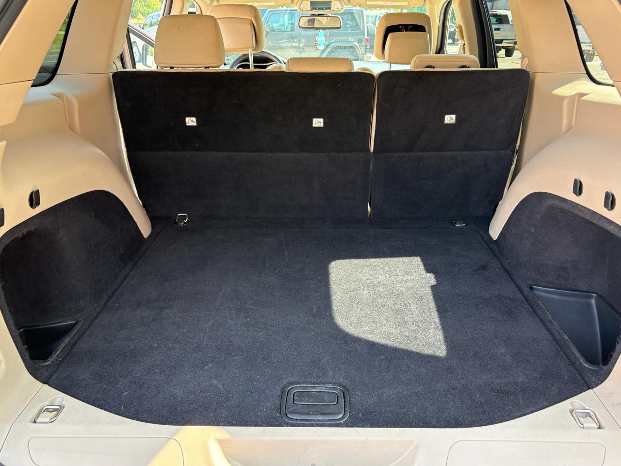 Jeep Grand Cherokee Laredo 2WD 2014