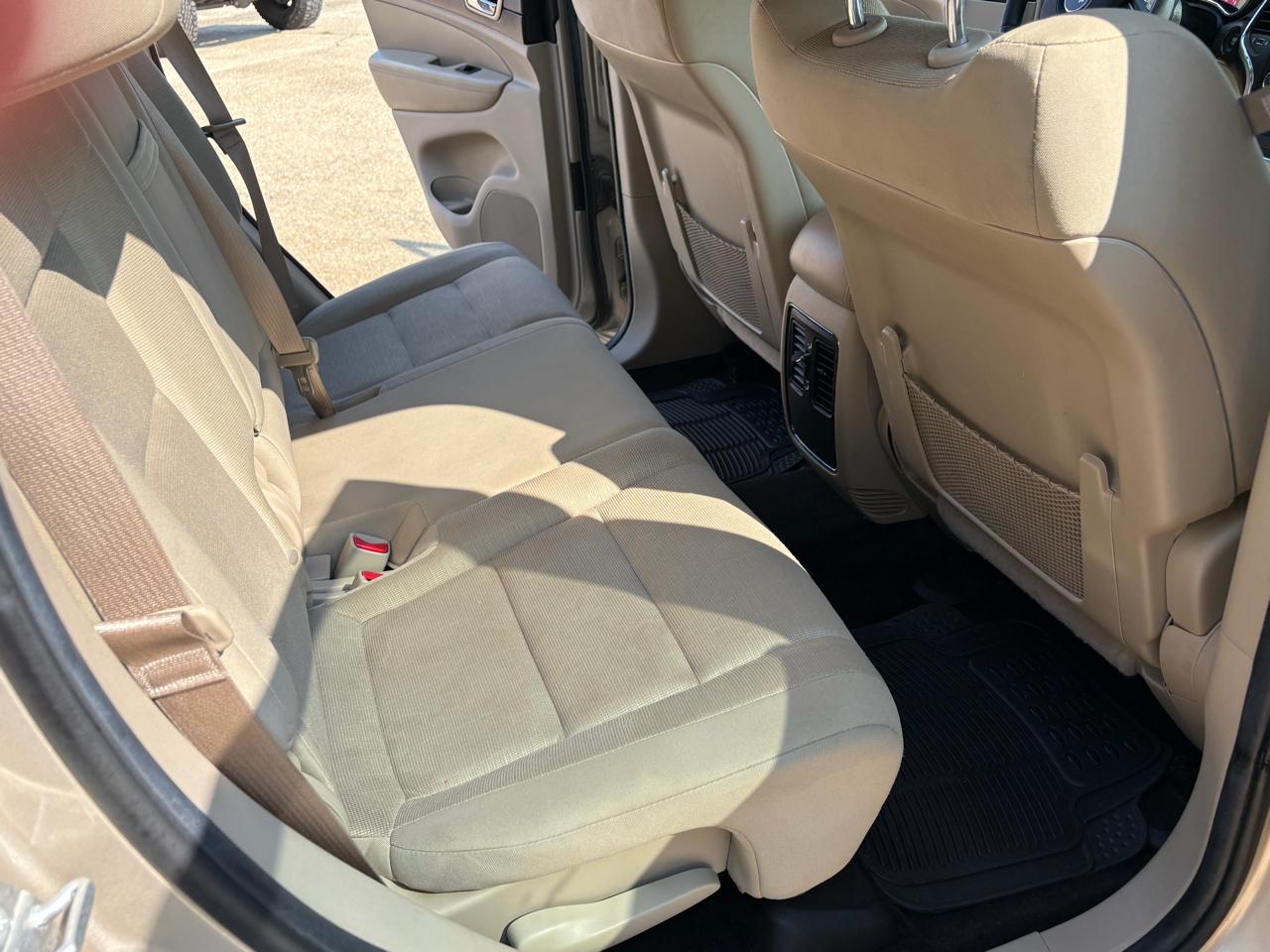 Jeep Grand Cherokee Laredo 2WD 2014