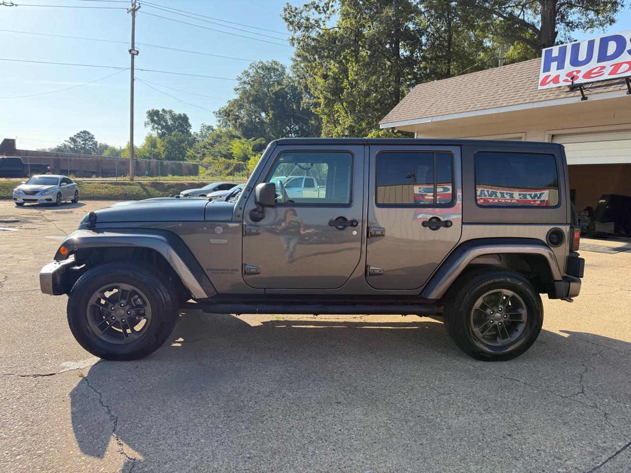 Jeep Wrangler Unlimited Sahara 4WD 2017