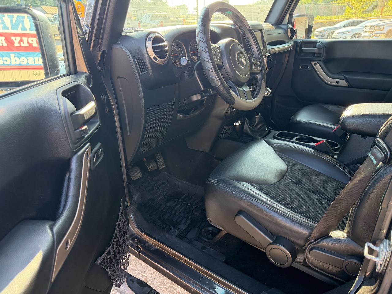 Jeep Wrangler Unlimited Sahara 4WD 2017