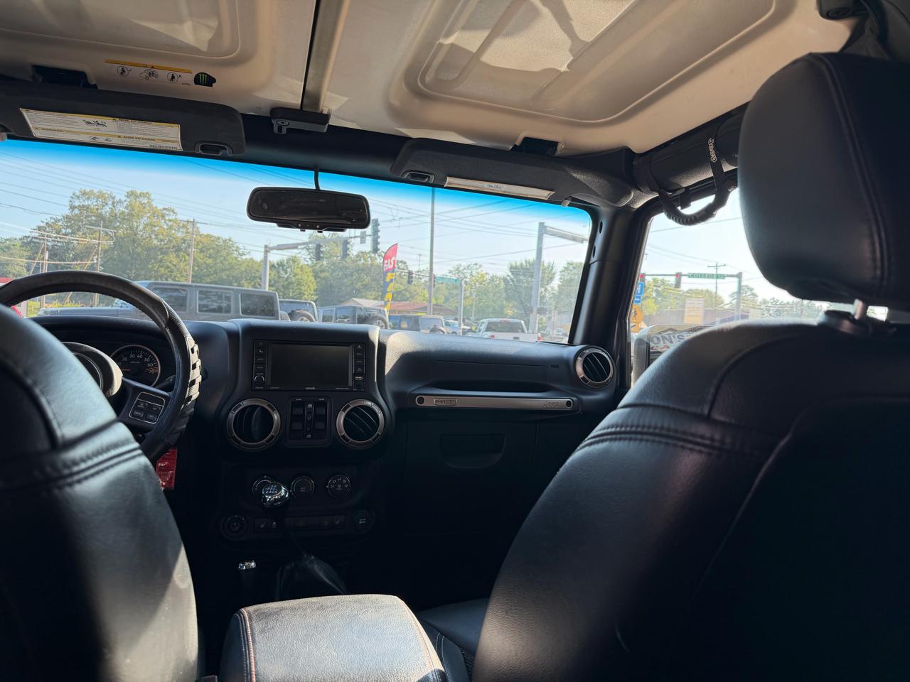 Jeep Wrangler Unlimited Sahara 4WD 2017