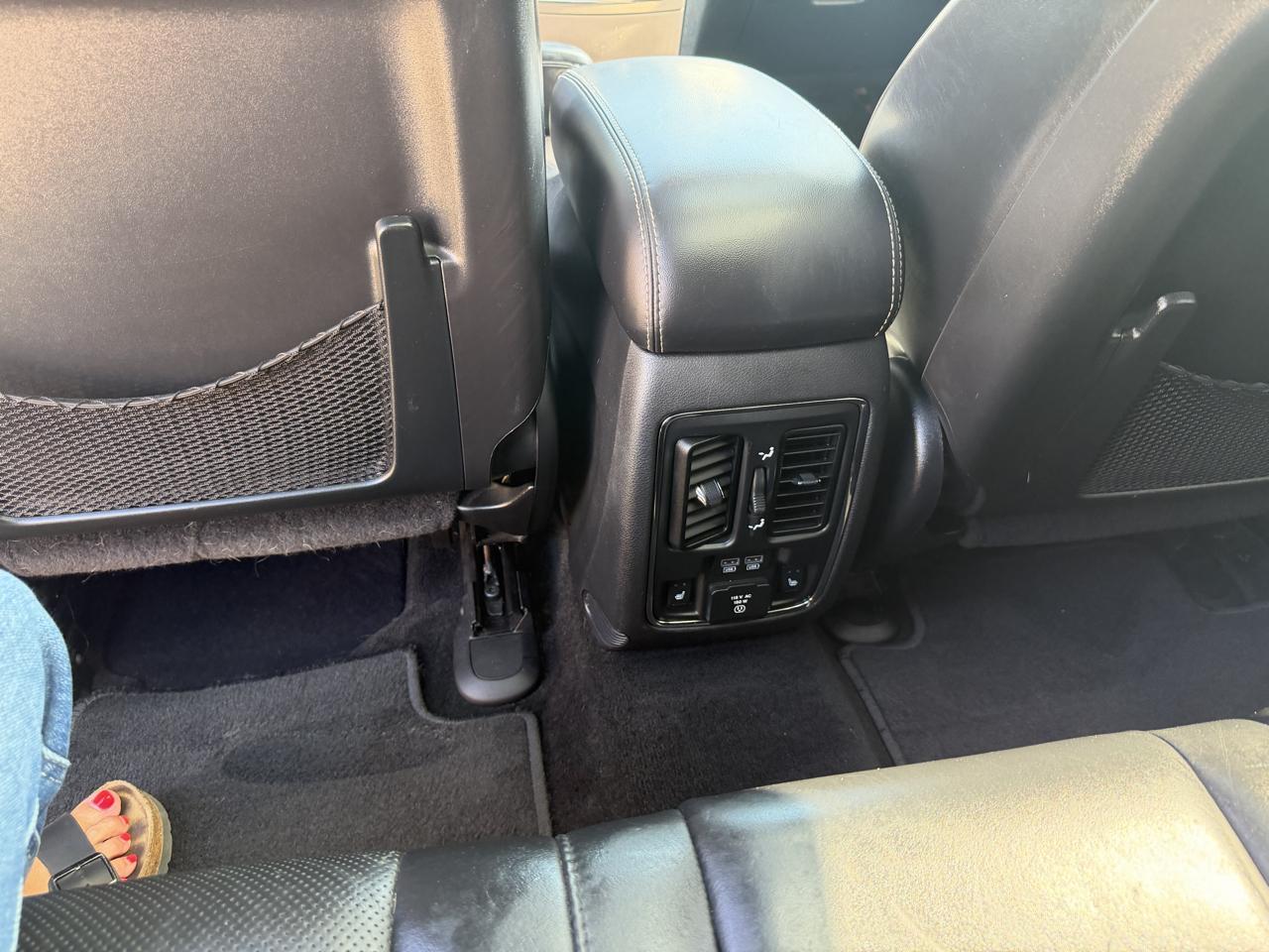 Jeep Grand Cherokee Limited 4WD 2015