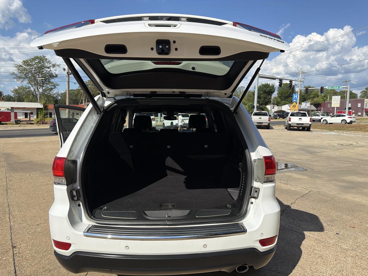 Jeep Grand Cherokee Limited 2WD 2018