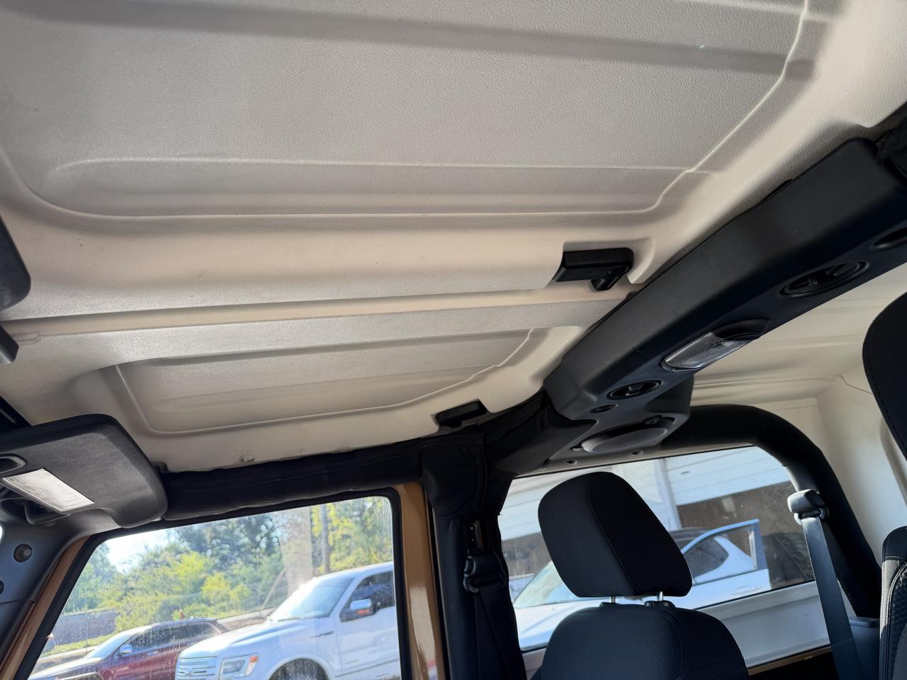 Jeep Wrangler Sport 4WD 2013