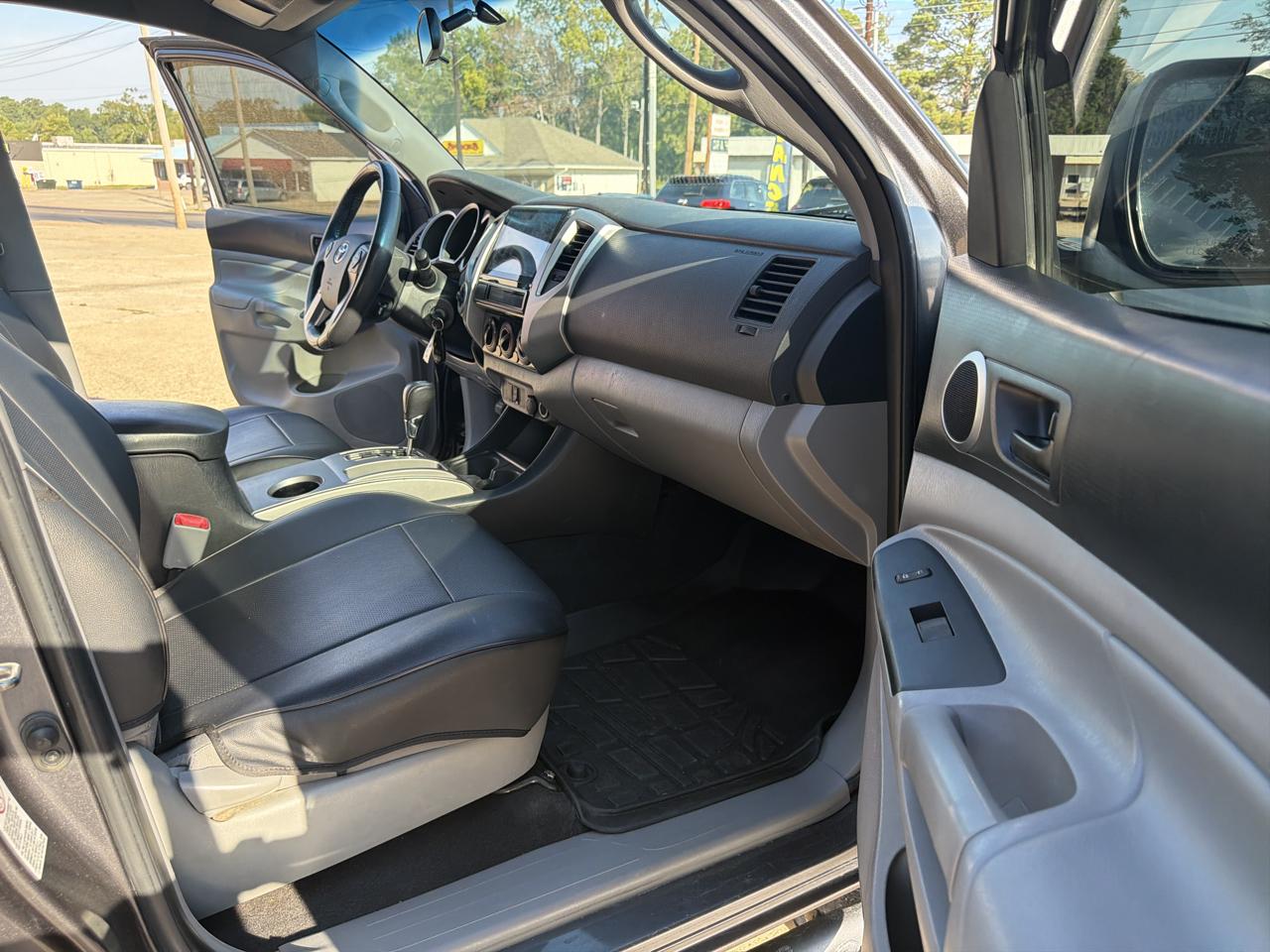 Toyota Tacoma  2015