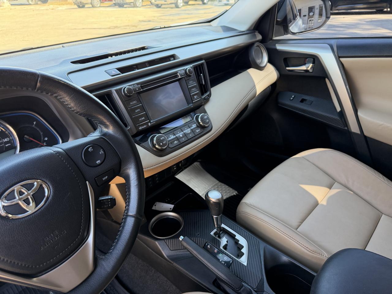 Toyota RAV4 Limited FWD 2015