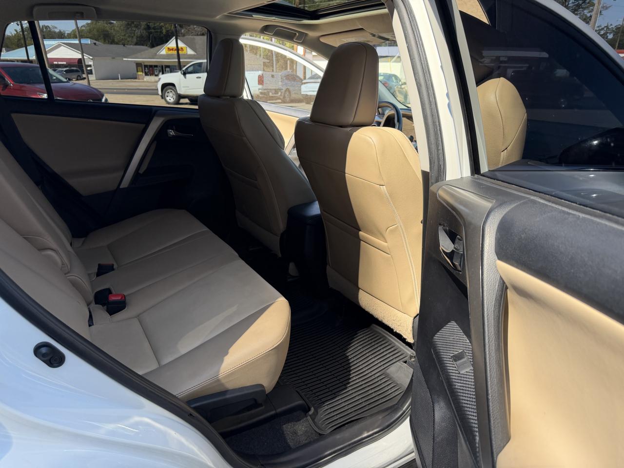Toyota RAV4 Limited FWD 2015