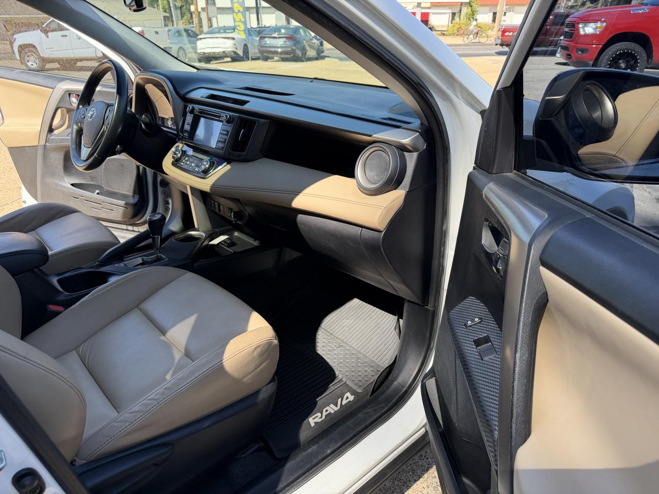 Toyota RAV4 Limited FWD 2015