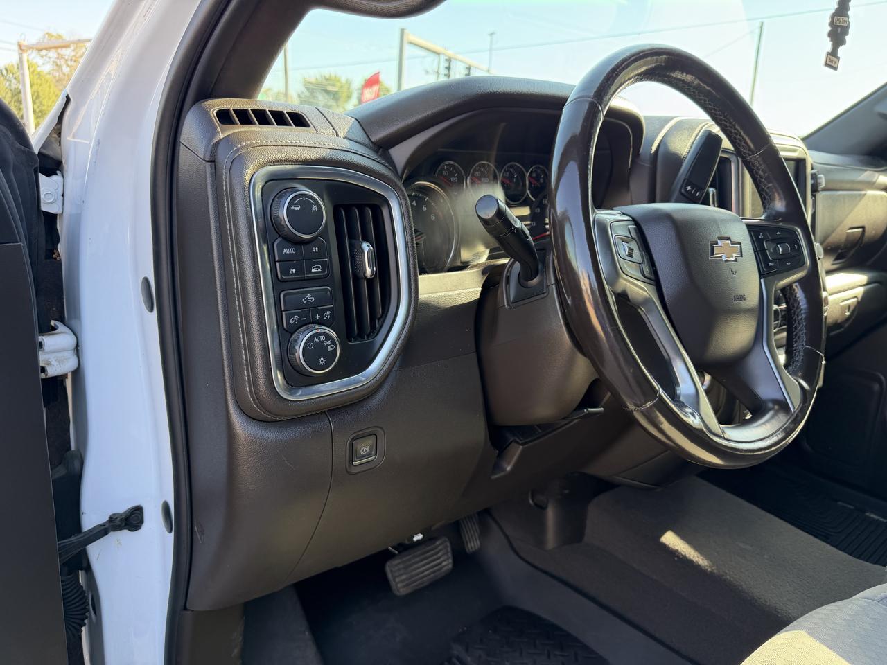 Chevrolet Silverado 1500 LT Crew Cab 4WD 2019
