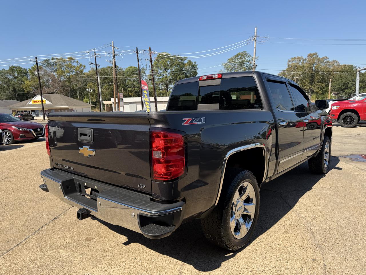 Chevrolet Silverado 1500 LTZ Z71 Crew Cab 4WD 2015
