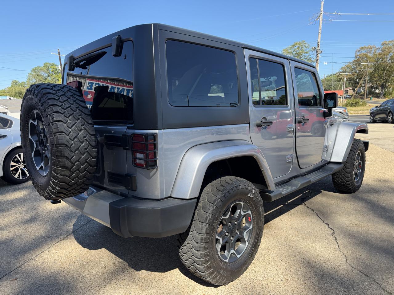 Jeep Wrangler Unlimited Sahara 4WD 2014