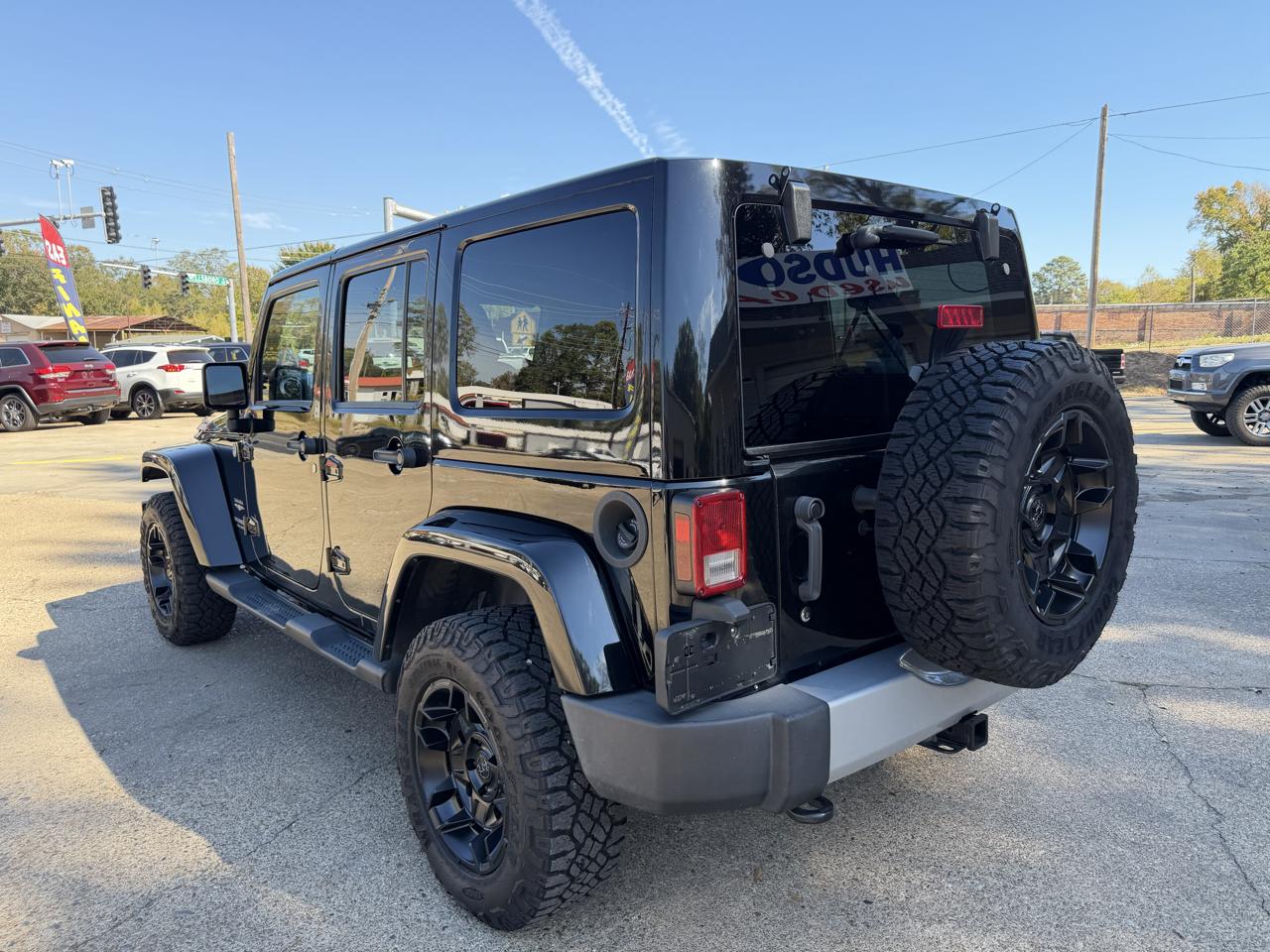 Jeep Wrangler Unlimited Sahara 4WD 2013